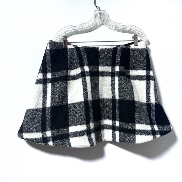 ASOS Flippy Check Mini Skirt White Black Plaid Women’s Size 12 Academia Preppy - Picture 4 of 16